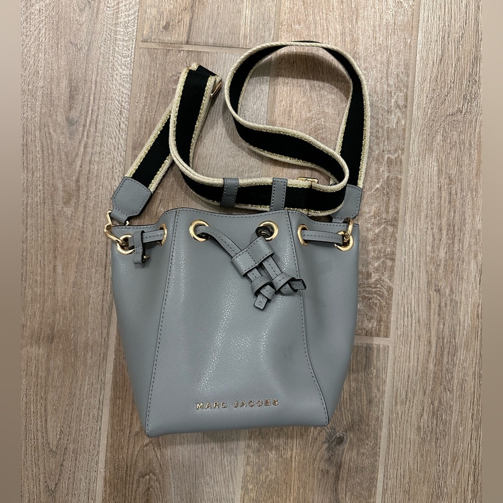 Marc Jacobs leather bucket bag